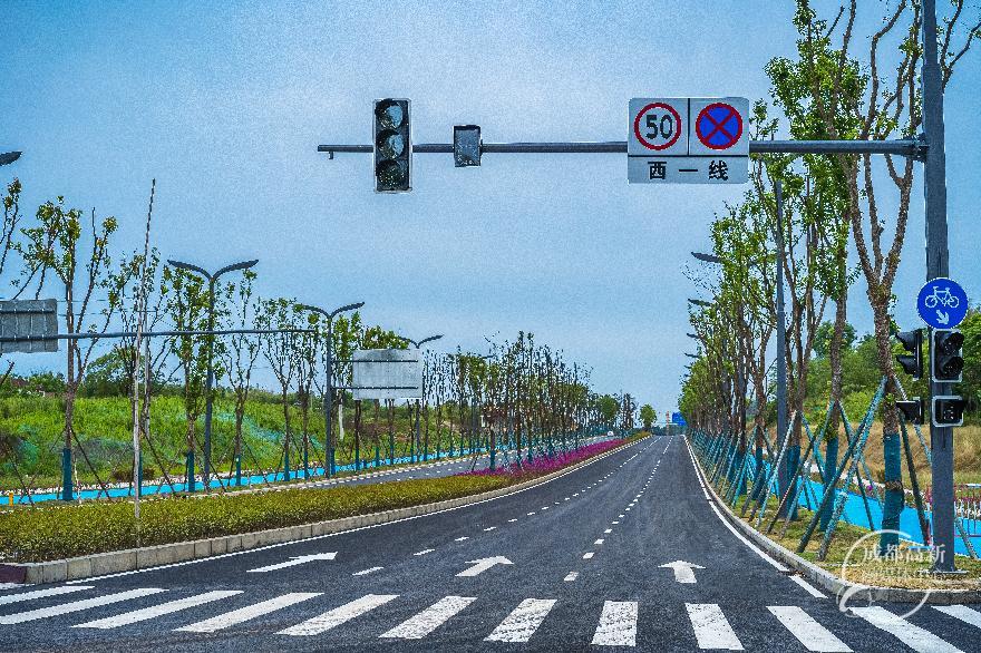 西一线智慧路灯