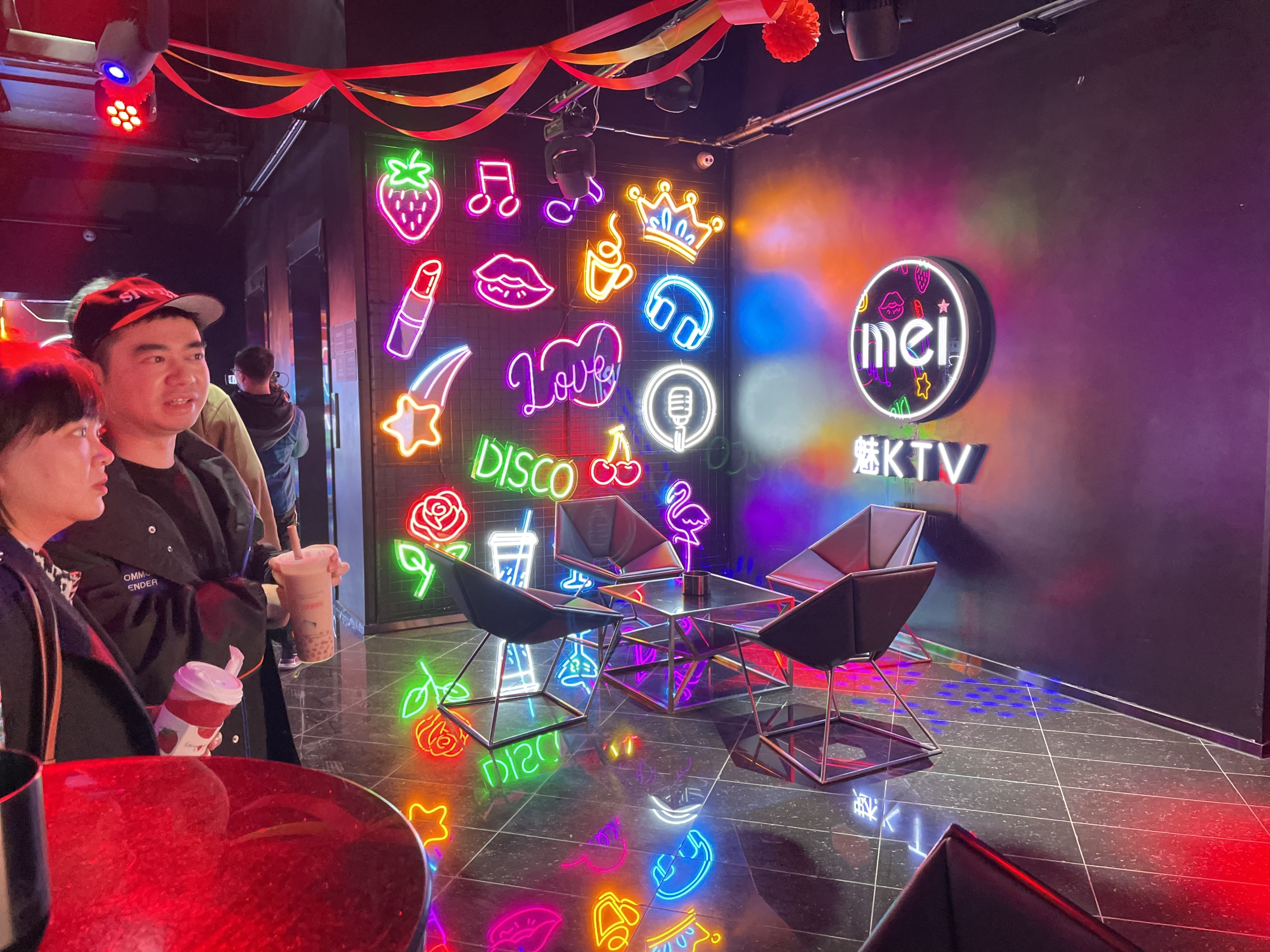 入驻首店数居全市第一!成都首个森系开放式街区主力店亮相