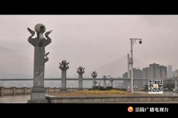 提档升级改造完成   锦绣广场增花添彩