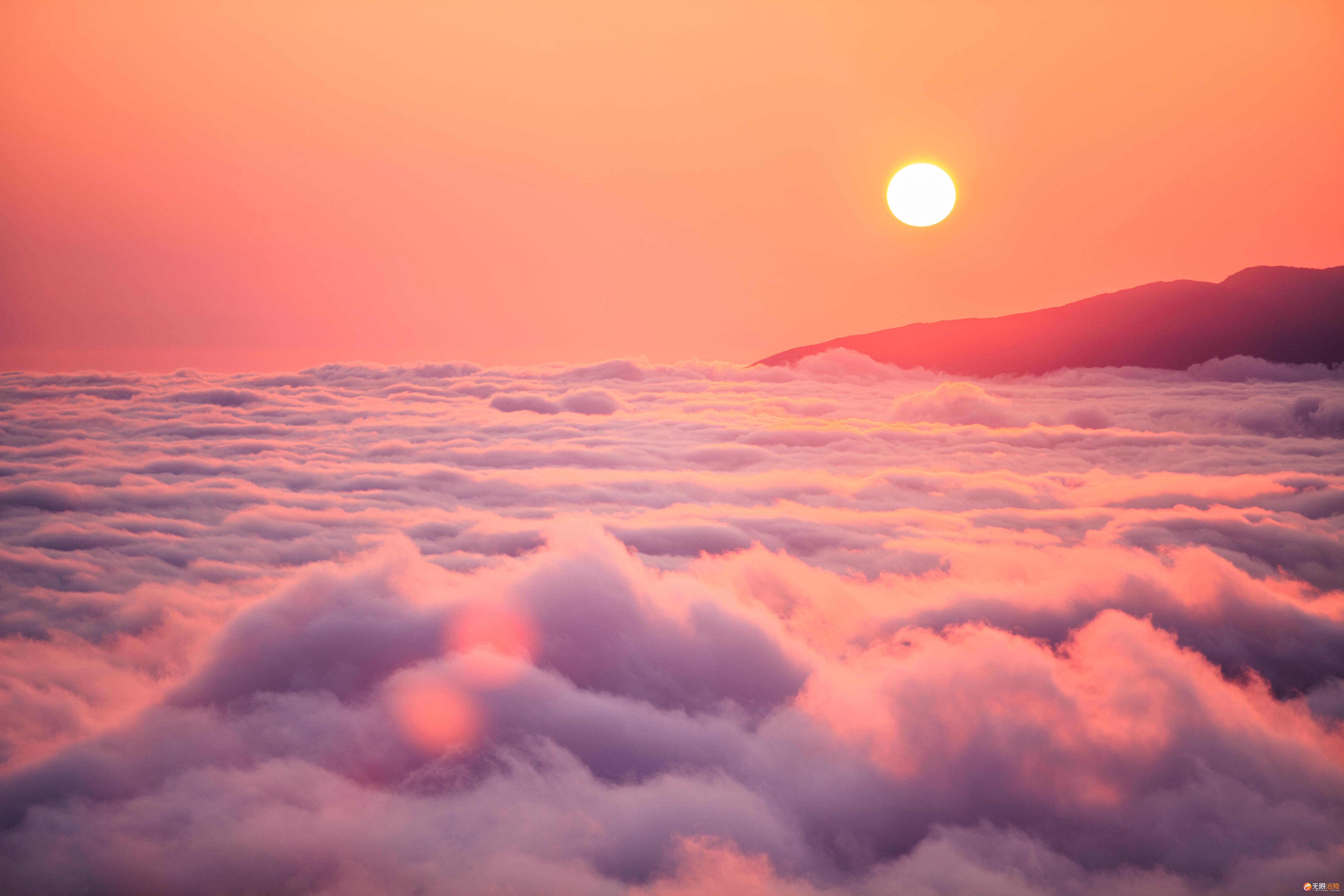 摄图网_500619096_夕阳晚霞时的云海（非企业商用）