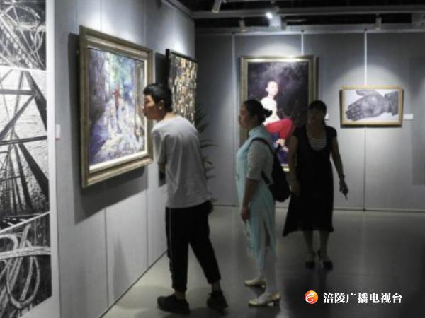 涪陵70年的变化你知多少？这场美术作品展值得一看！