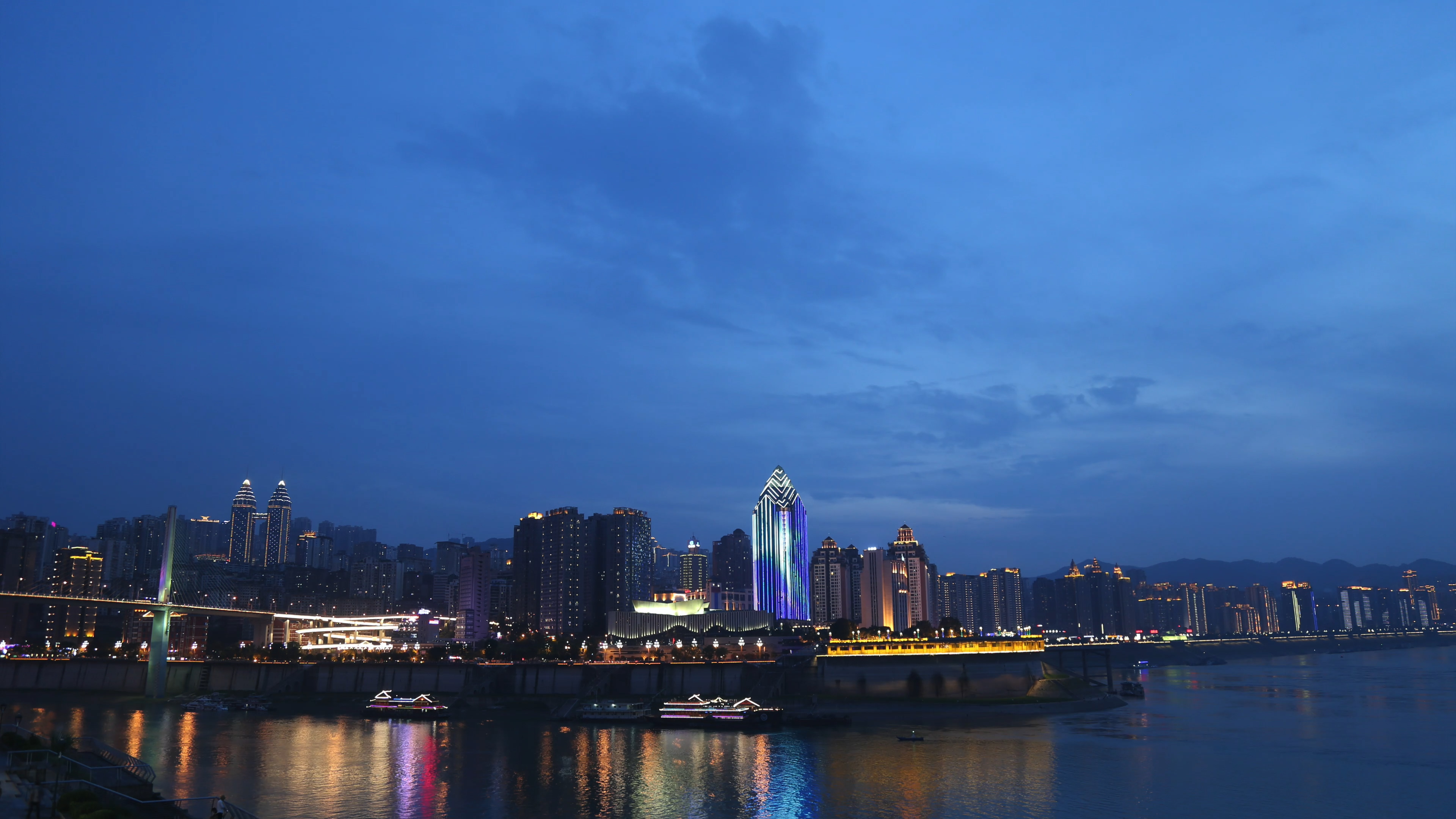 换个姿势看涪陵,山水夜色惹人醉!