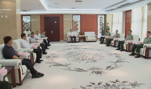 区四大班子领导走访慰问重庆警备区官兵
