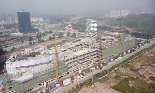 涪陵百汇广场主体封顶，预计明年10月正式开业