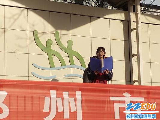 2.学生代表2019班范云芳发言