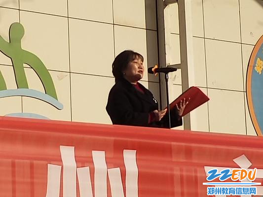 3.教师代表丁海霞发言