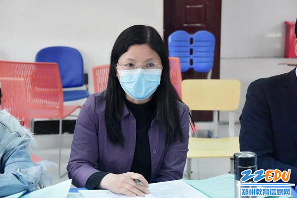 7 教研组长点评青年教师课堂教学