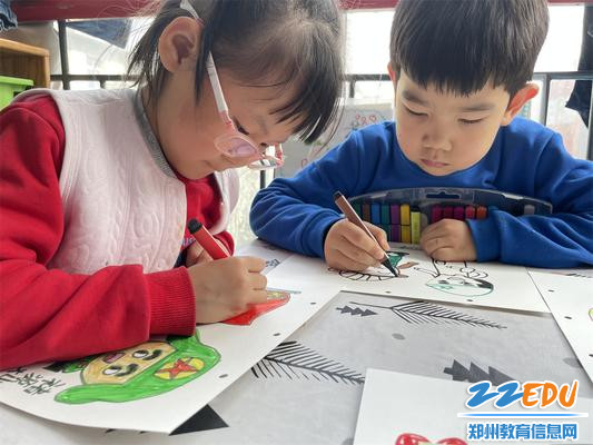 6“画一画我喜欢的雷锋叔叔。”