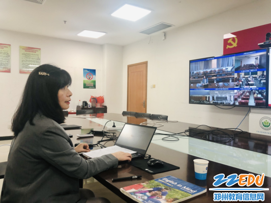 郑州外国语学校智敬谊老师作专题讲座