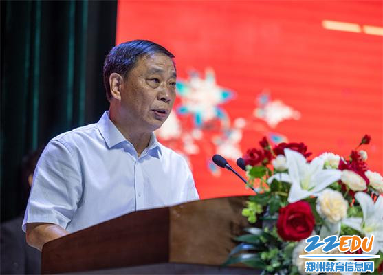 3党总支书记弓书华宣读表彰决定