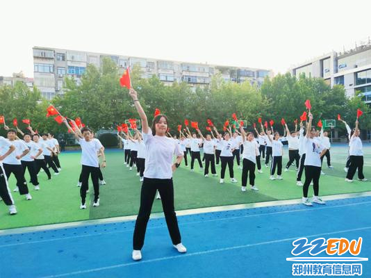 自编校园广播操展示比赛