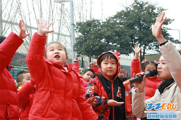 5.师幼猜灯谜，共品中国年