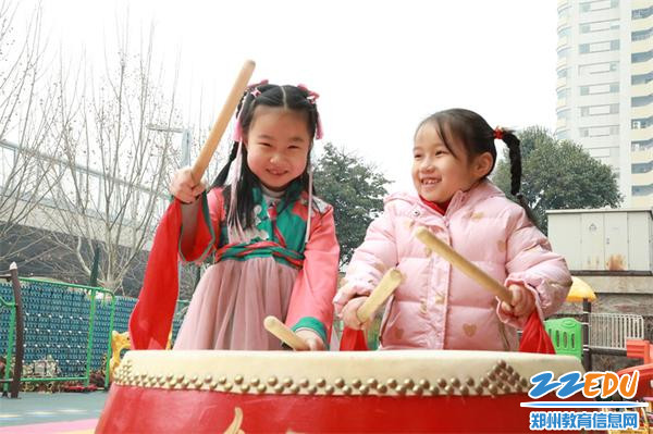 3.在鼓点中大展个人风采