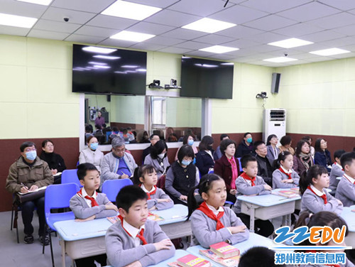 观摩郑州龙门实验学校的语文课_副本