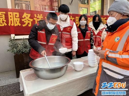 学校党员志愿者参加活动