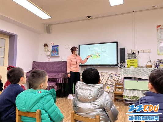 1.教师讲述消防安全小故事