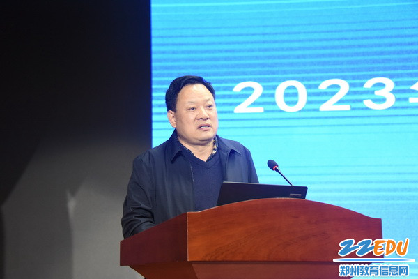 区政府领导李志恒对全区教育系统校园安全工作提出了三点意见_调整大小
