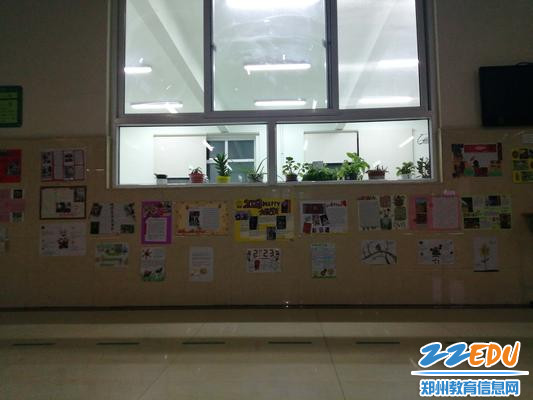 1郑州34中七年级举行寒假作业展