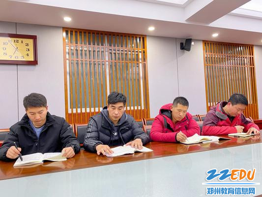 用心倾听，共同进步