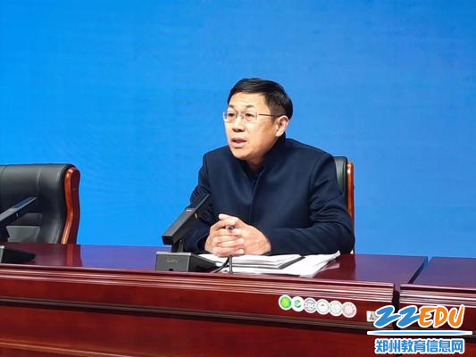 李旭副校长部署教育教学工作