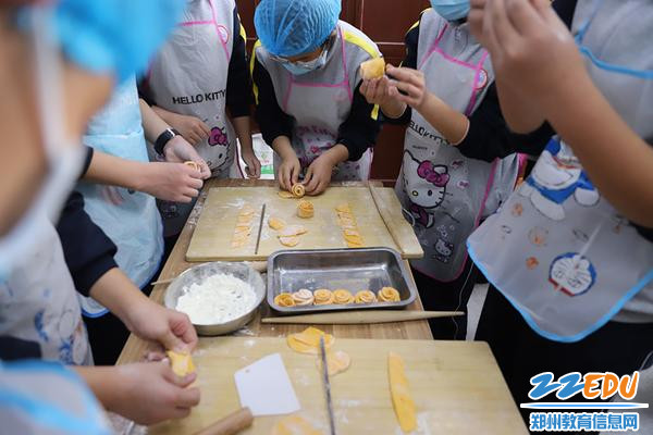 《群英工坊——食育文化》花样南瓜馍制作