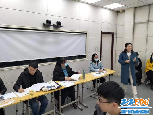 9评委们关注授课教师的每一环节