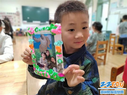 5.幼儿装饰全家福相框