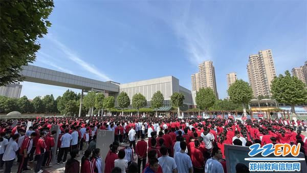 师生迅速集合完毕