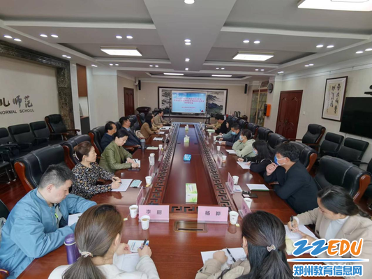 8.郑州市中职音乐专业技能工作室的全体成员参会
