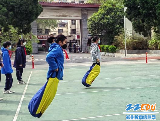 在欢乐中体验，在体验中成长