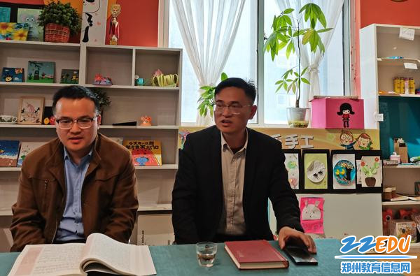 副校长刘长庚为读书节活动鼓劲加油