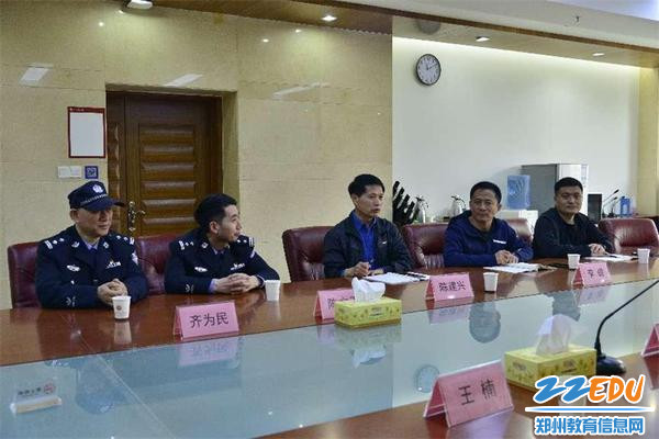 郑州市实验高中纪委书记陈建兴汇报学校禁毒情况