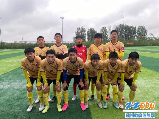 首发阵容
