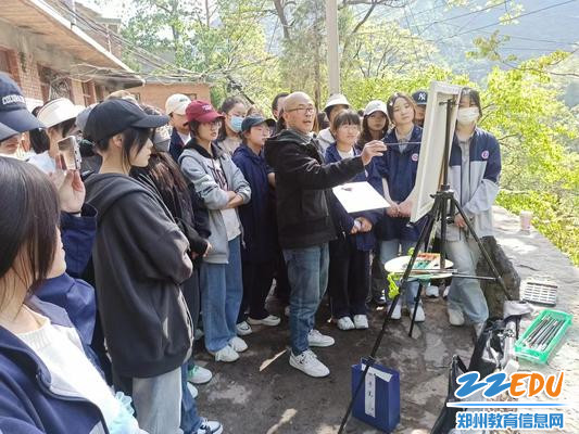 5缪建国老师为本班学生现场授课