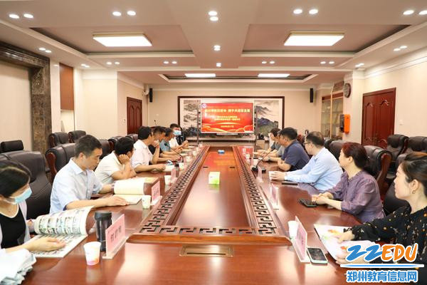 1新郑市观音寺镇第一初级中学到郑州艺术幼儿师范学校交流研讨