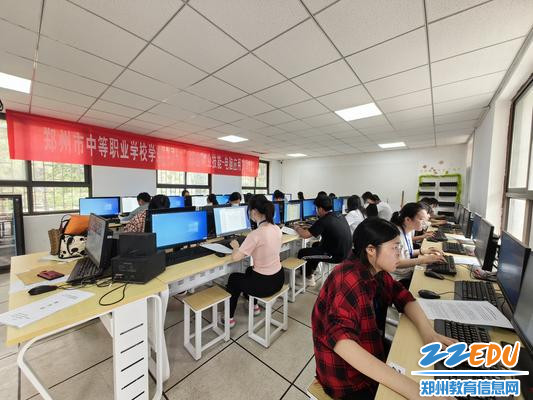 6应英文写作竞赛现场