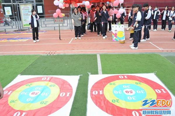 投掷沙包活动 投掷沙包活动