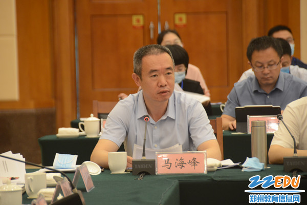 郑州市商贸管理学校党总支书记、校长马海峰在座谈会上发言_副本