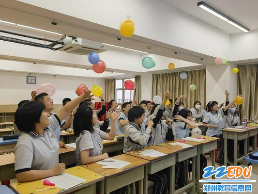 9放飞梦想，笑迎未来