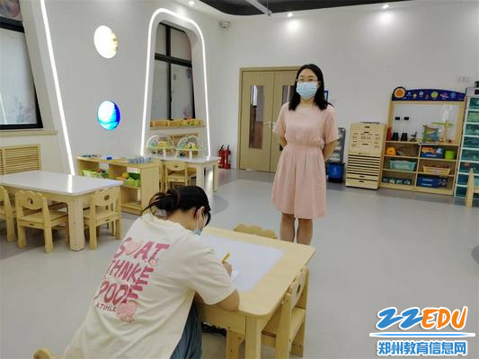 2保健医冯红霞讲解测试注意事项