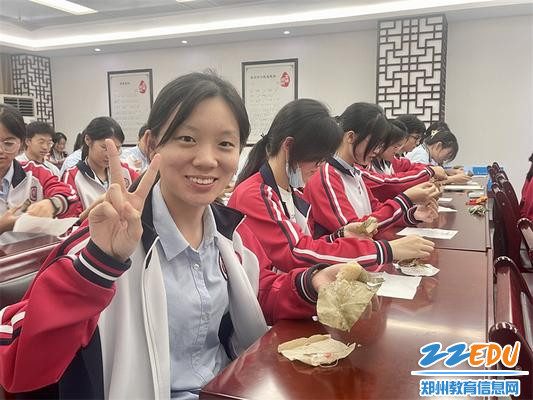 5品尝美味香粽，感受端午节日氛围
