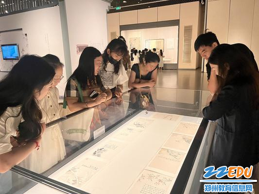 3“沉浸式”看展