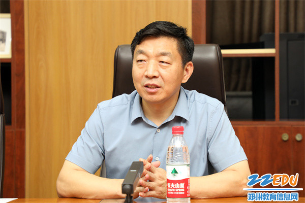 2民进河南省委会基础教育委员会常务副主任张合庆