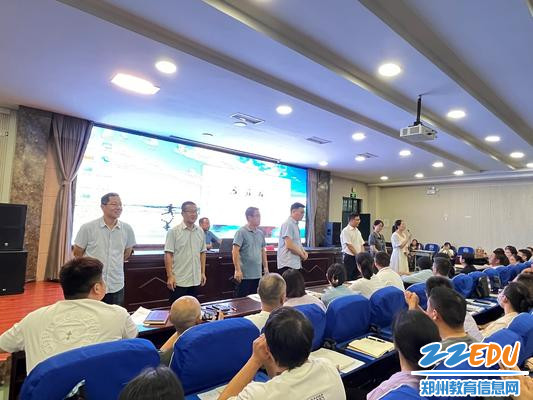 郑州市第三十一高级中学高一年级班主任与家长交流