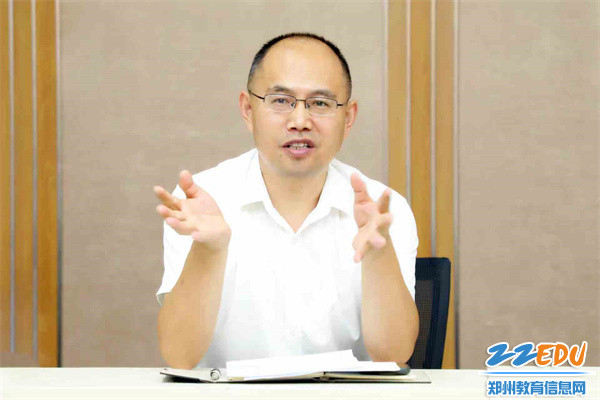 5政教处主任花书喜进行工作安排