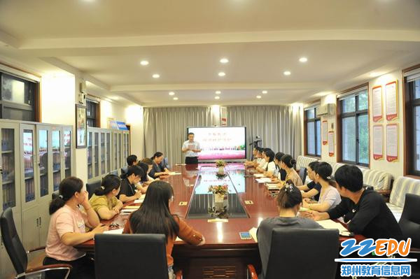 郑州市扶轮外国语高级中学举行2023年拜师结对活动
