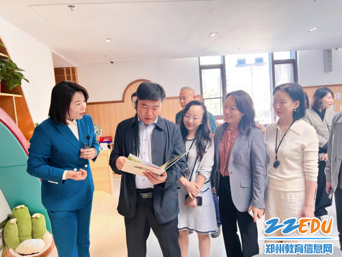 实地观摩郑东新区实验幼儿园正光街园区“精品小班化”工作