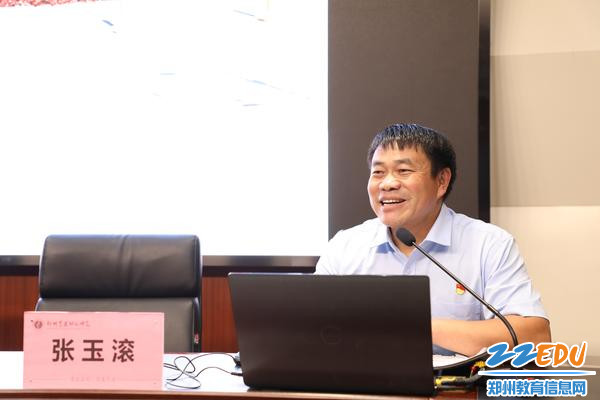 4生动诠释崇德育人、师者匠心的新时代师德内涵