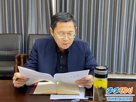 副校长李旭安排教学工作