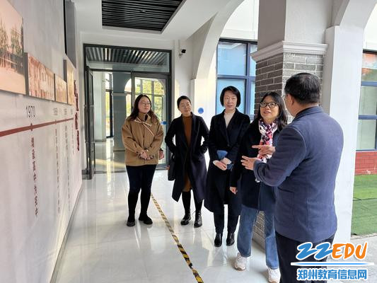 打卡开放式校史馆